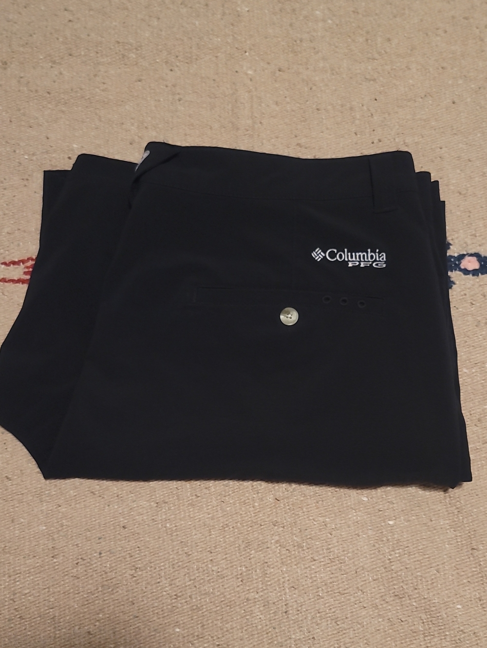 NWOT Columbia Mens Black Athletic Performance Fishing Gear Shorts